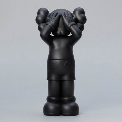 KAWS:HOLIDAY UK - Figure (Black)