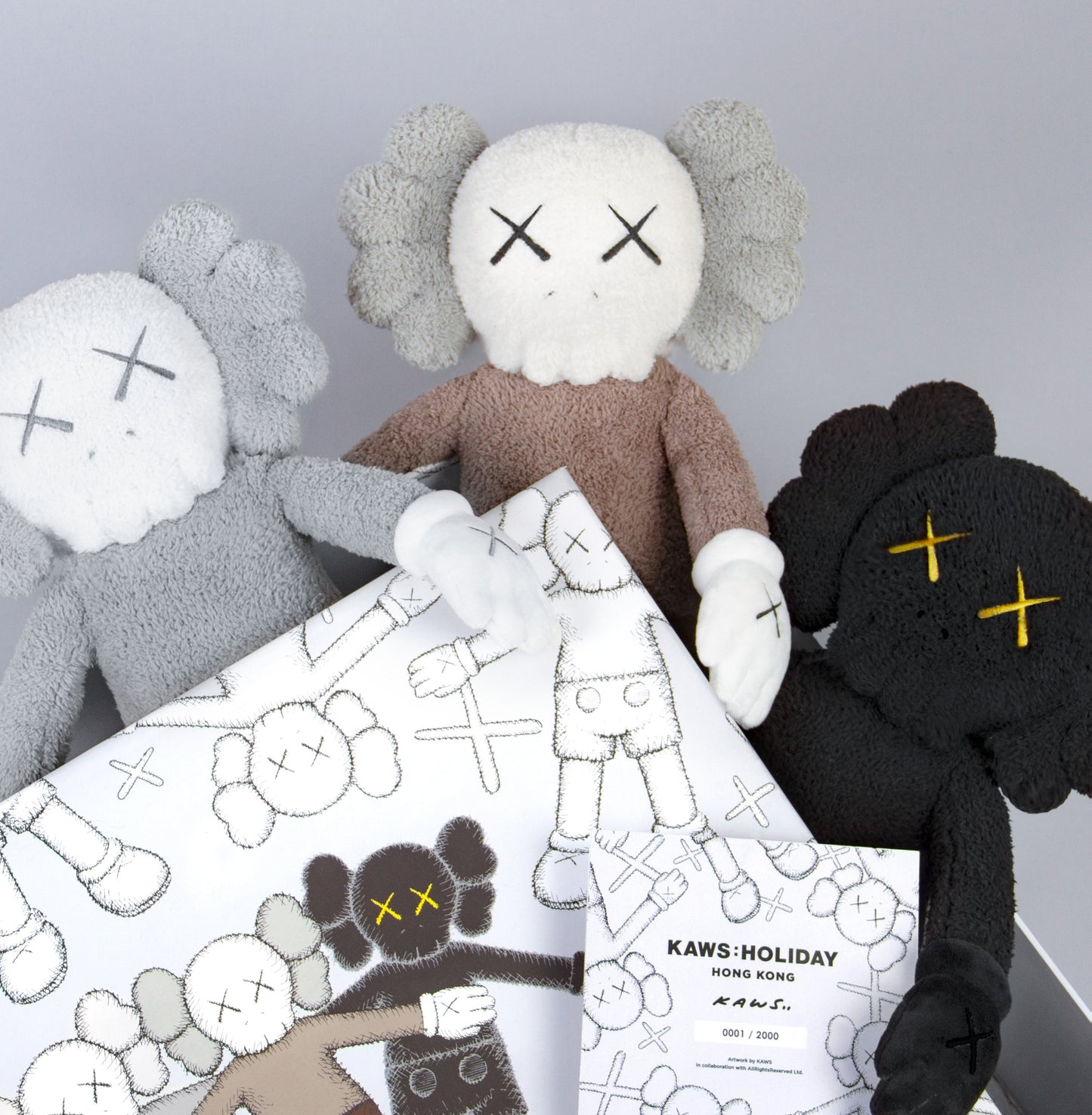 KAWS:HOLIDAY HONG KONG Limited 20-inch Plush Box Set